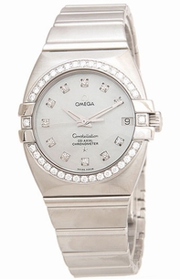 White Mother-of-Pearl With 11 Diamonds Omega 1599.75.00 Womens Stainless Steel Watch