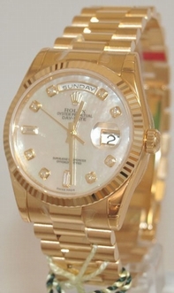 Rolex Mens 18k Yellow Gold Watch 118238MDP