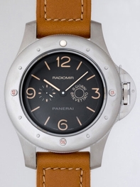 Panerai Mens Titanium, Brushed Watch PAM00341